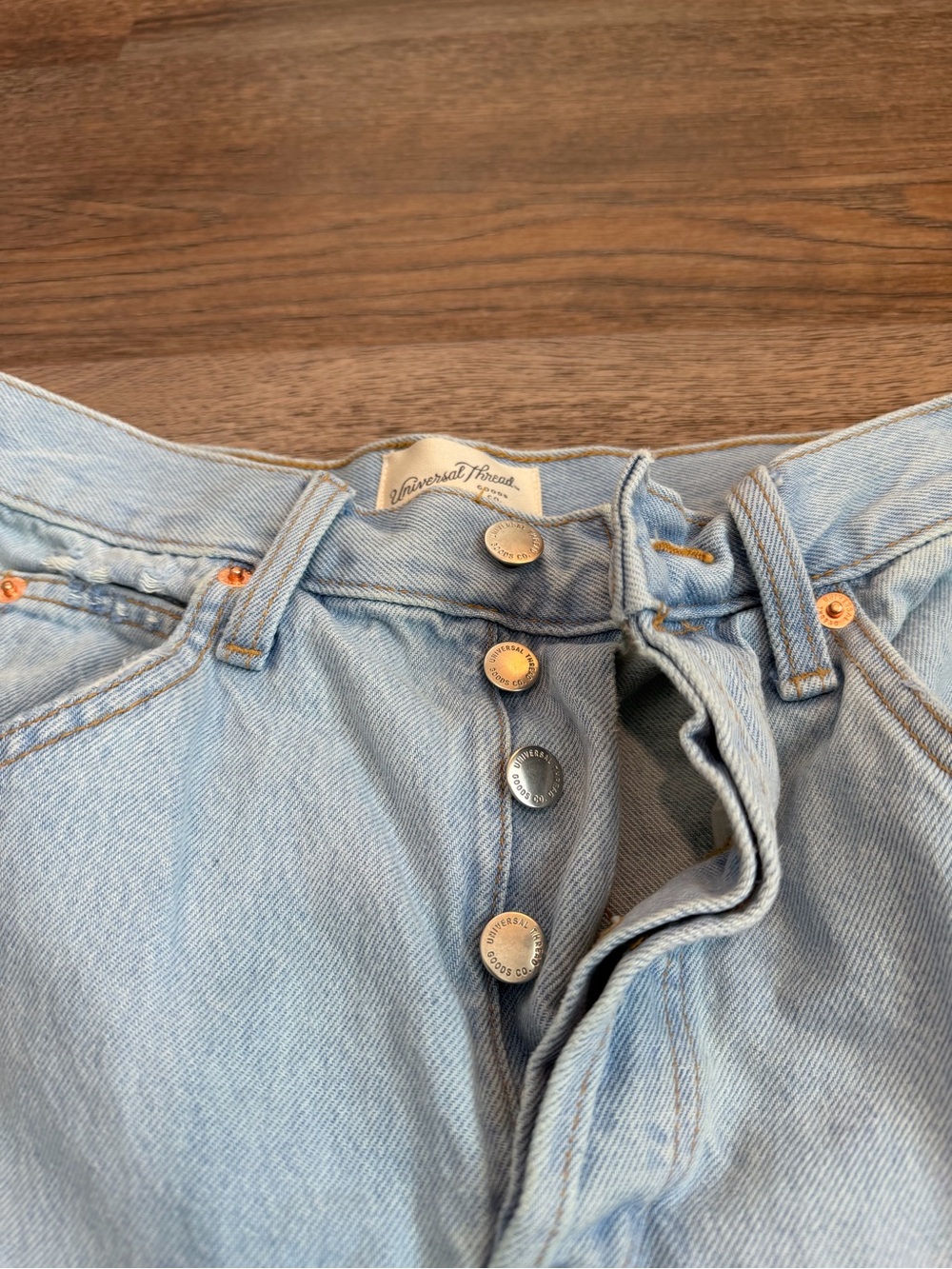 Universal Thread High-Rise Curved Leg Barrel Jeans Light Blue Raw Hem Size 4 - Picture 4 of 10